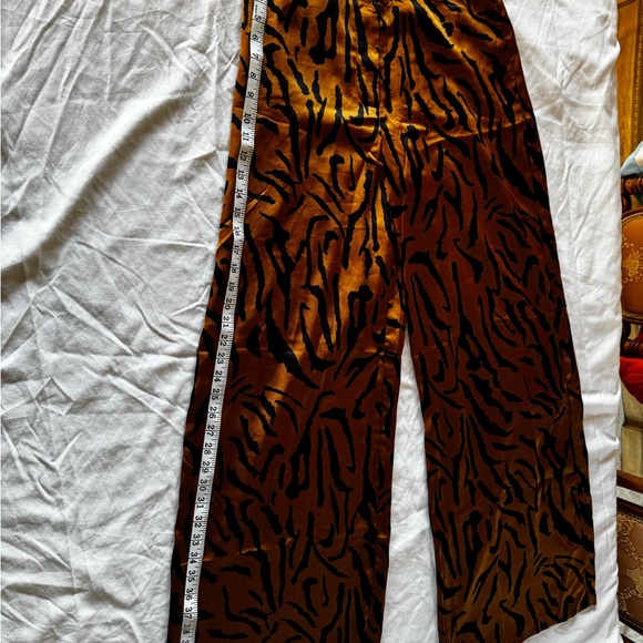 Two piece set - Picture 5 of 6